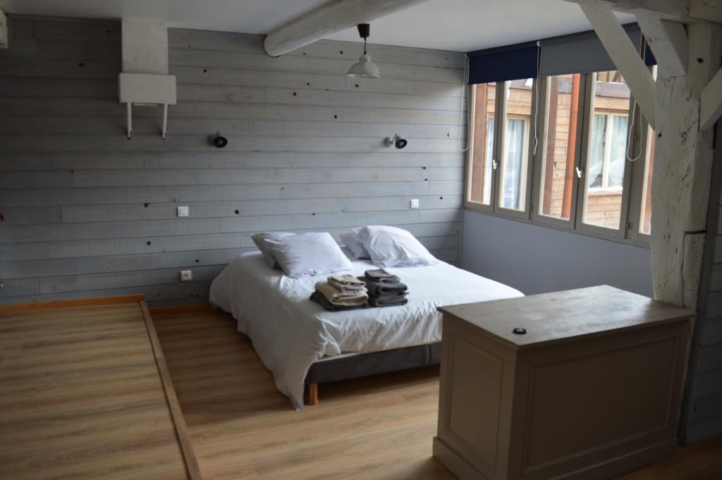 Au Passage Des Grues Bed & Breakfast Drosnay Dış mekan fotoğraf