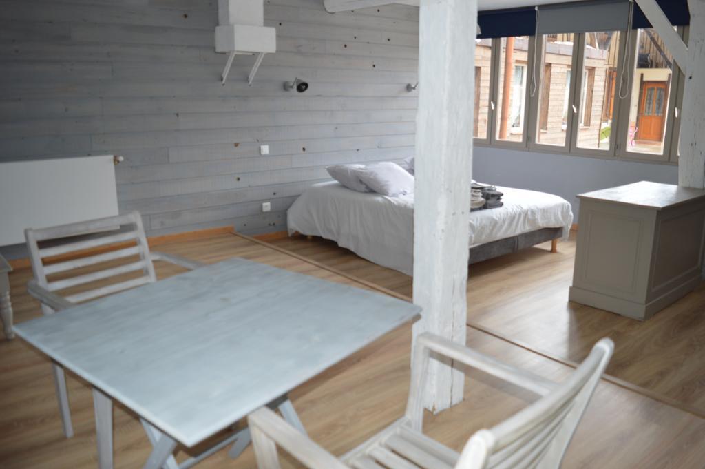 Au Passage Des Grues Bed & Breakfast Drosnay Dış mekan fotoğraf