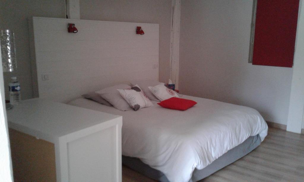 Au Passage Des Grues Bed & Breakfast Drosnay Dış mekan fotoğraf